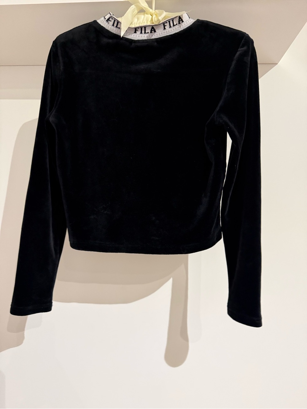 FILA black velvet long sleeve cropped top - Picture 3 of 4